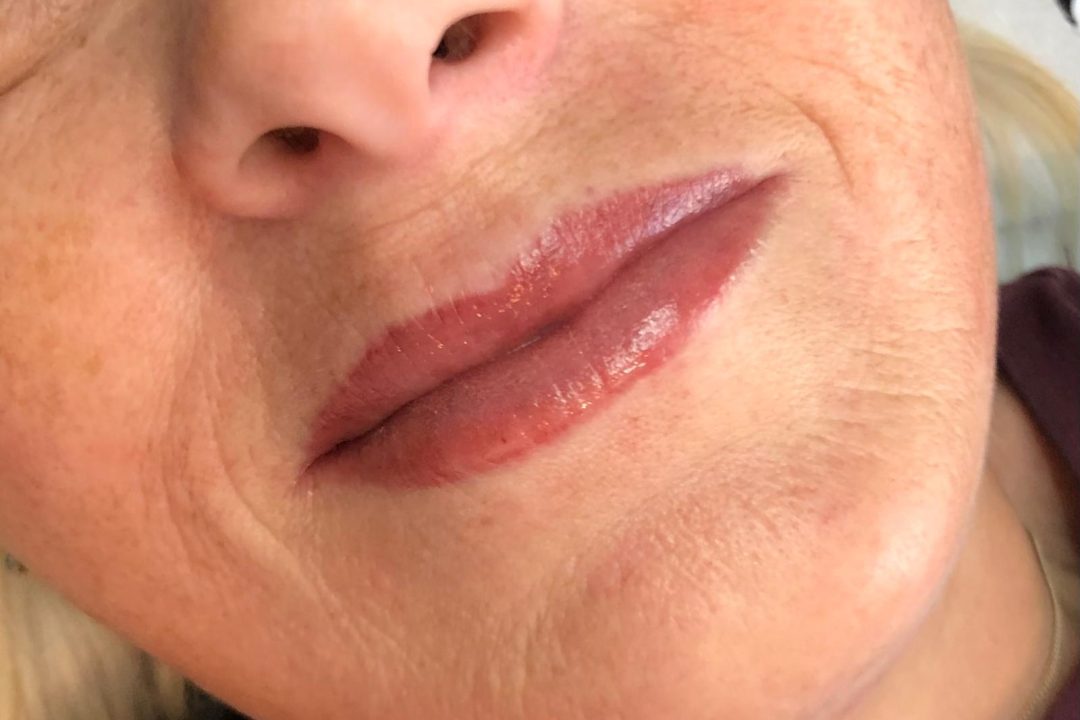 Lip-Liner-Image.jpeg Lip-Liner-Image.jpeg